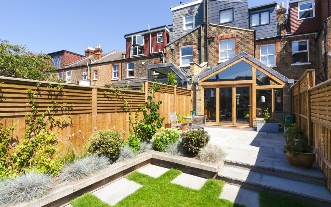 Combine Fencing With Professional Landscaping